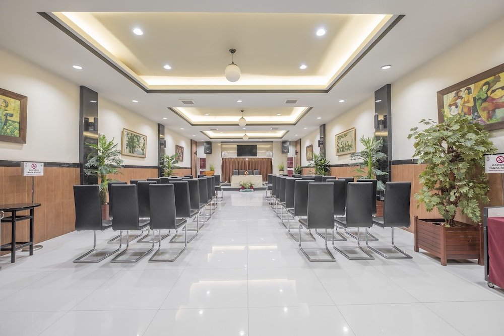 Hotel Anging Mammiri