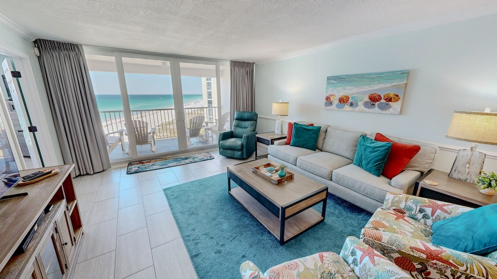 Shoreline Towers 1072 2 Bedroom Condo