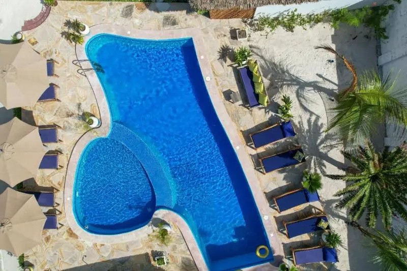 Moayana Liora Zanzibar