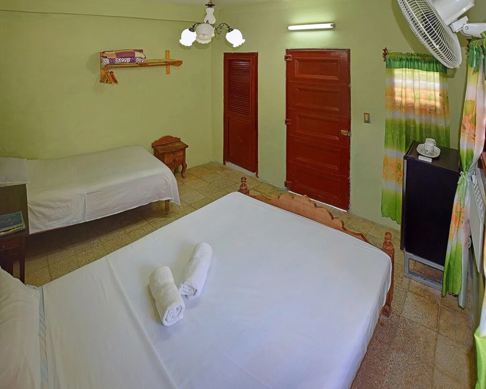 Hostal Casa Las Flores TRINIDAD