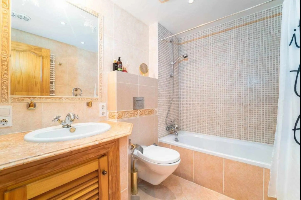 Azahara 1 3A Casa Concha great location and nice view located in the popular Aloha