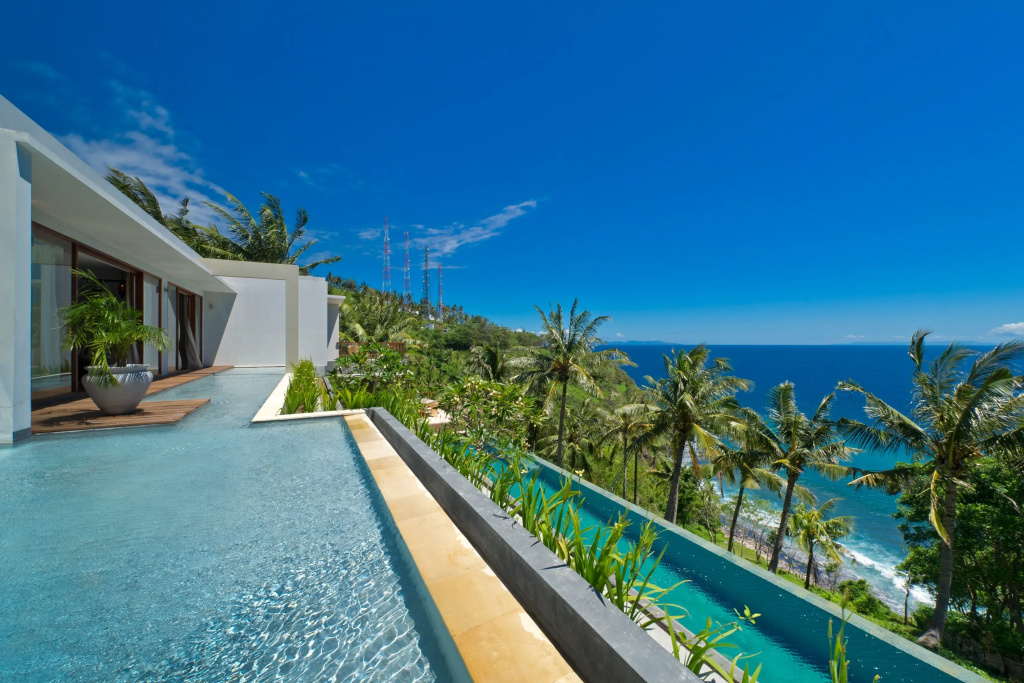 Malimbu Cliff Villa by Elite Havens