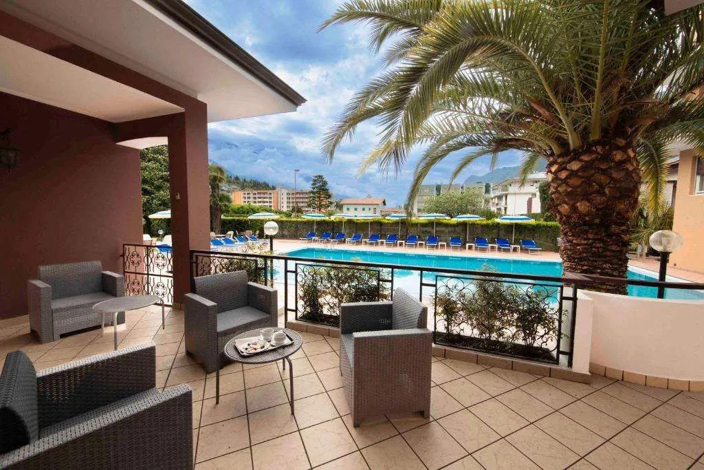 SunLake Hotel