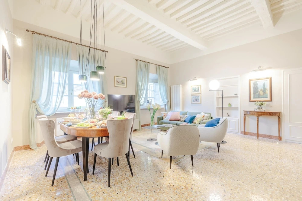 Casa Arnolfo in Lucca