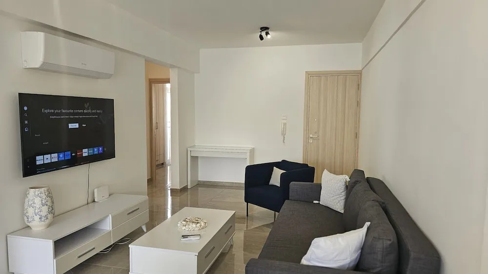 154 LCA - Stay Local Apartment