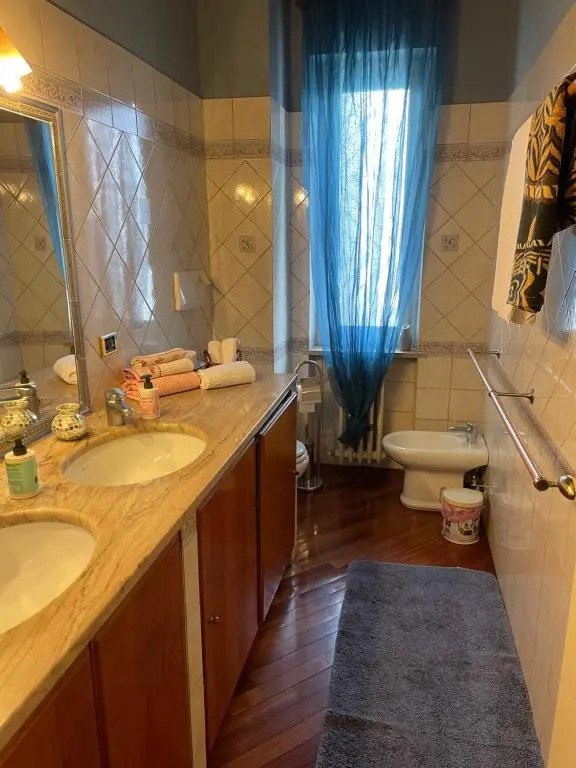 Zen Apartment Located In Turin Pre Hill
