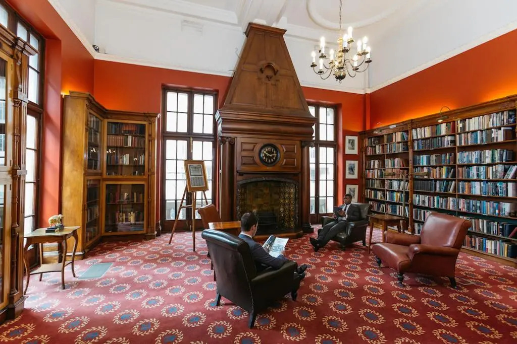 Rand Club Suites