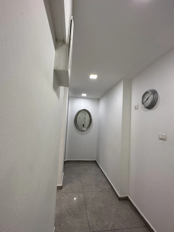 Ha-Yarkon Thirty Nine