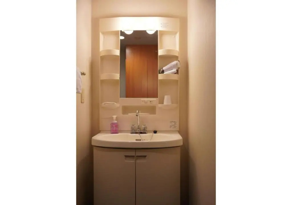 Moriyama Art Hotel