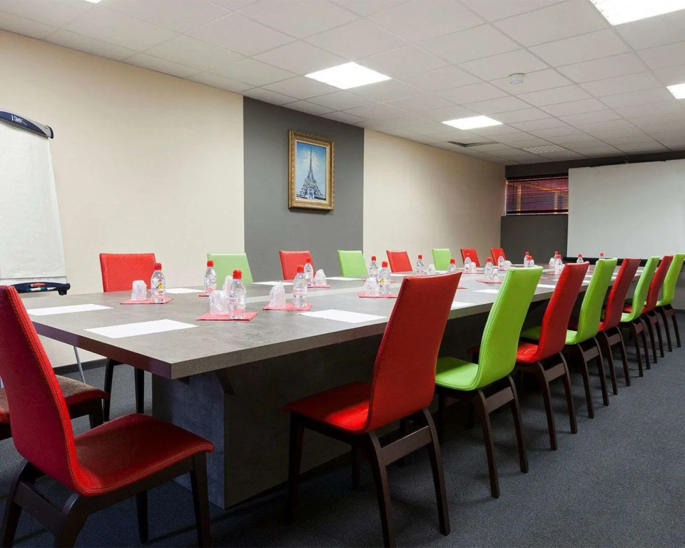 Louna Hotels