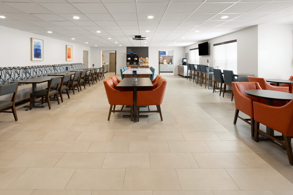 Holiday Inn Express & Suites Wyomissing by IHG