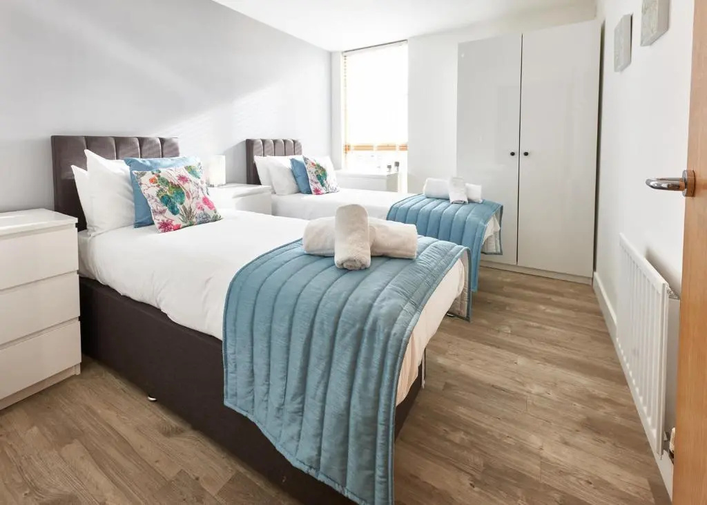 ShortstayMK Vizion apartments by Cotels, with free superfast wi-fi, parking