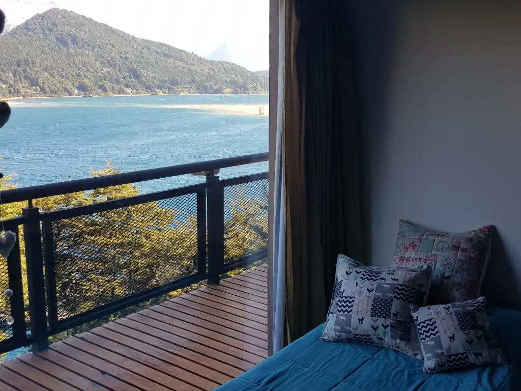 Albanta casa con costa en Bariloche