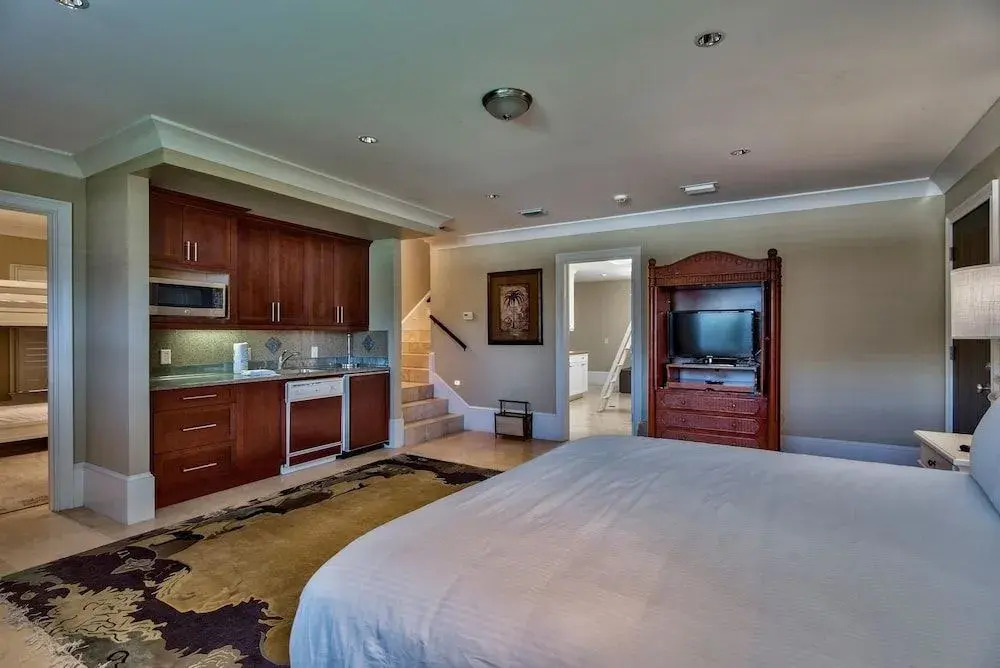 Villa Blanco 11 Bedroom Holiday Home by Five Star Properties