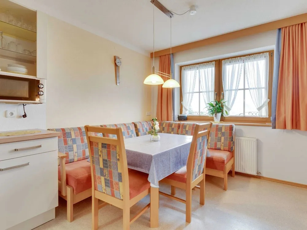 Quaint Apartment in Hainzenberg near Horbergbahn