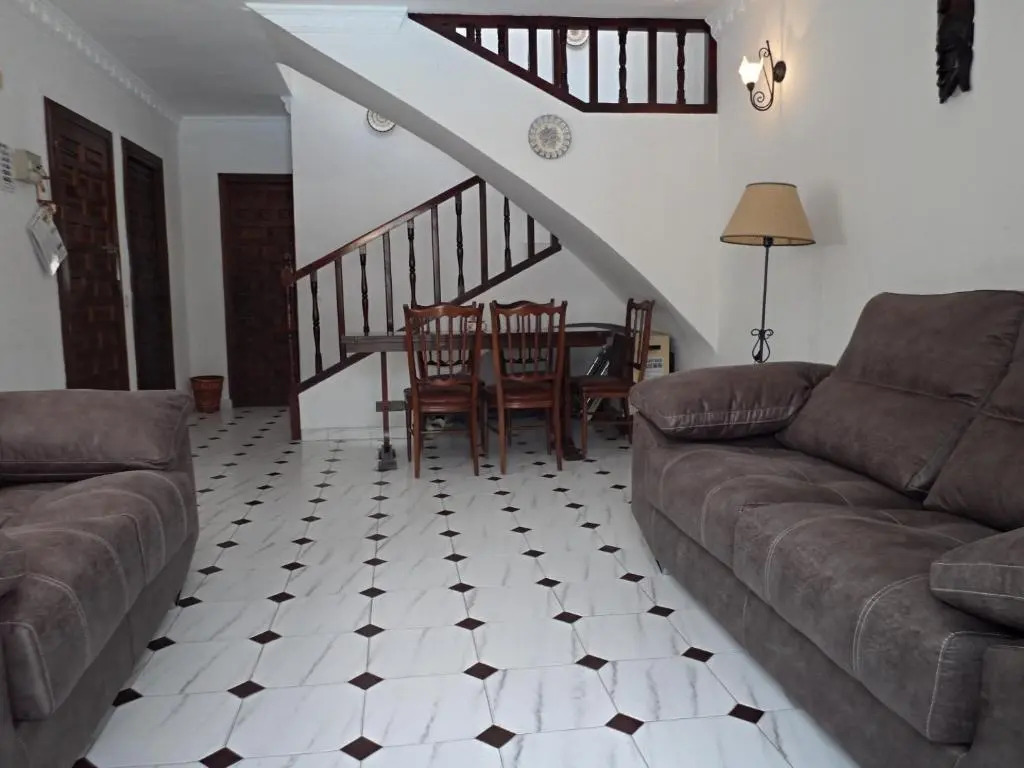 Nueva Nerja 79 Menyber