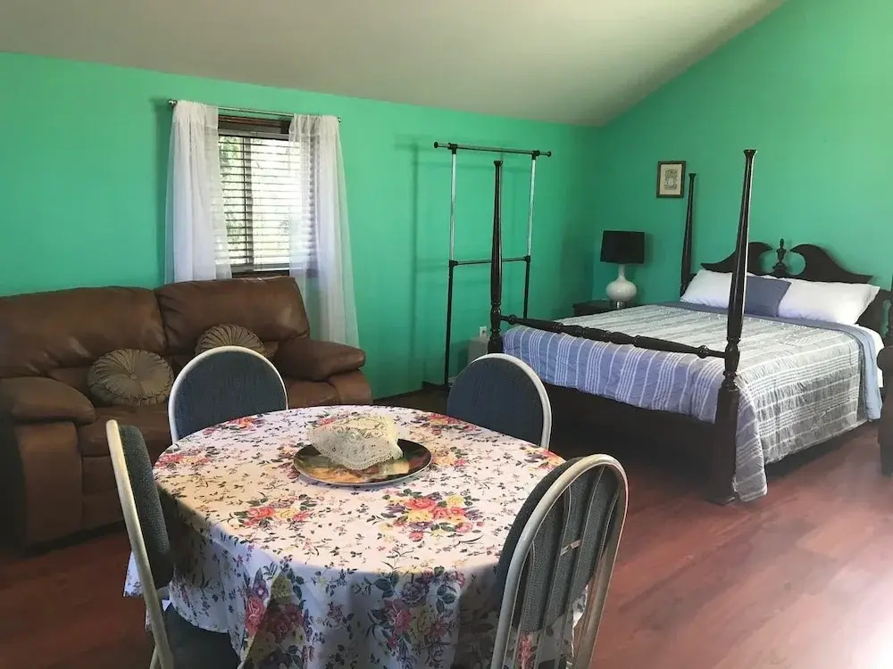The Orchard Suite in Shady Cove