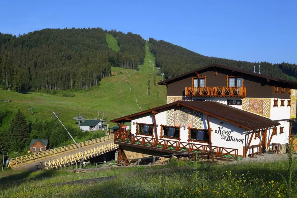 Chalet CrepDeChine Hotel