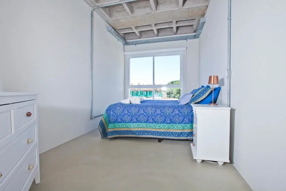 FL002 2 Bedroom Apartment By Senstay