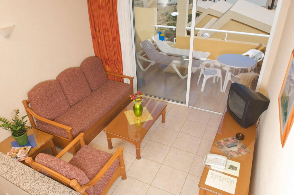 Apartamentos Punta Marina by LIVVO