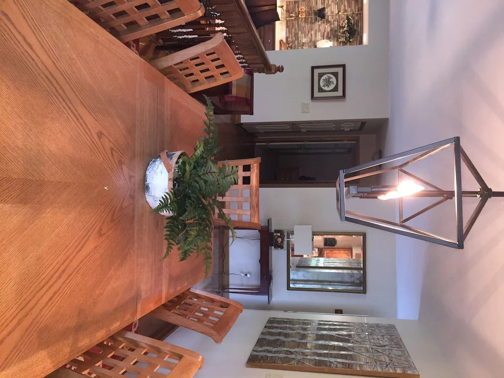 Adironacks #1 2 Bedrooms 2 Bathrooms Condo