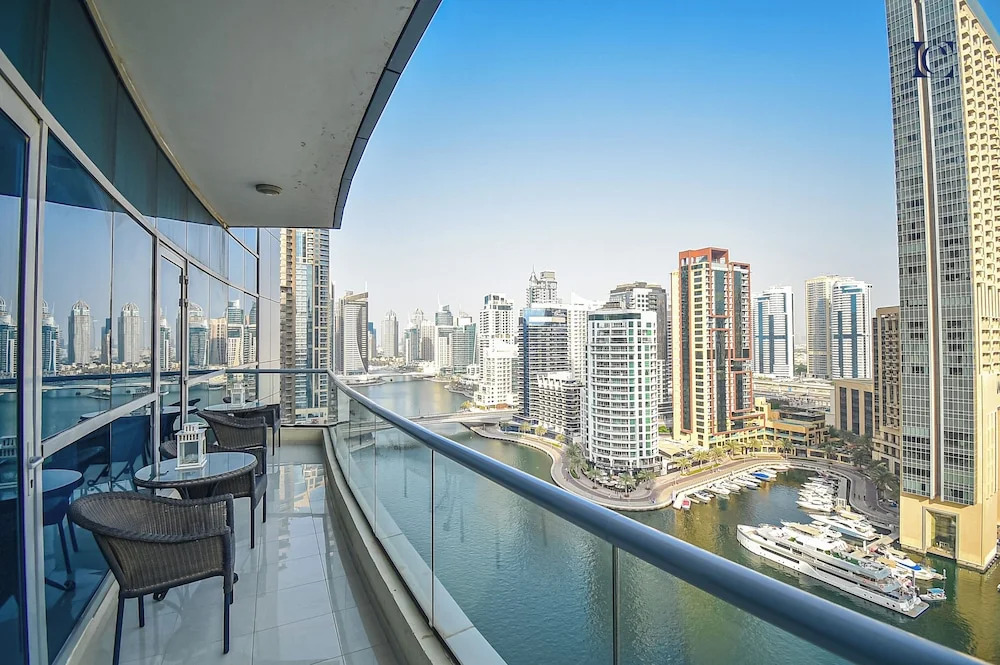 MRNE - Spacious furnished apartment