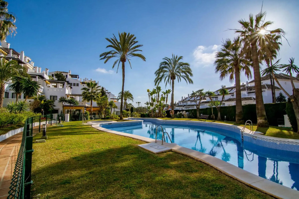 AB2-Aldea Blanca Puerto banus