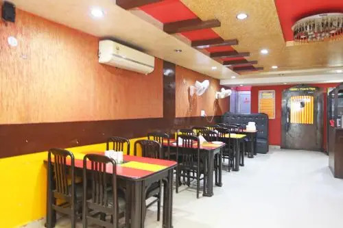 OYO 28411 Taj Guest House