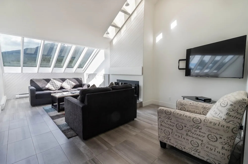 Whistler Blackcomb VR Hearthstone Lodge