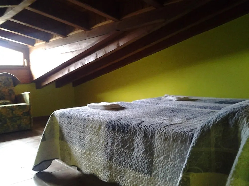 ELS OCELLS Apartaments i Cases Rurals