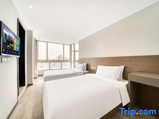 Huatiancan Hotel (Xihu Zhonghe North Road Subway Station)