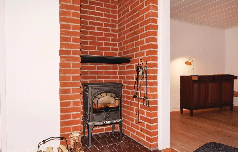 3 Bedroom Stunning Home In Bullaren