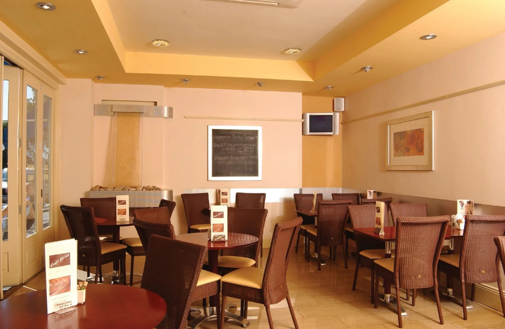 Royal Hotel