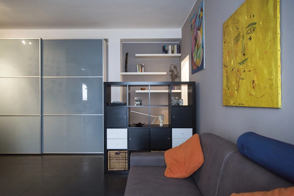 High Rise Studio Flat near Metro Stop