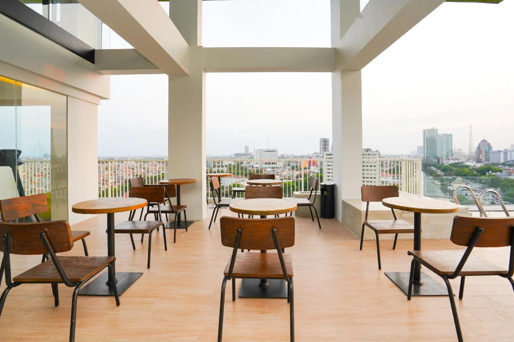The Life Styles Hotel Surabaya