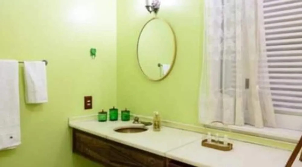 Cronos Guest House