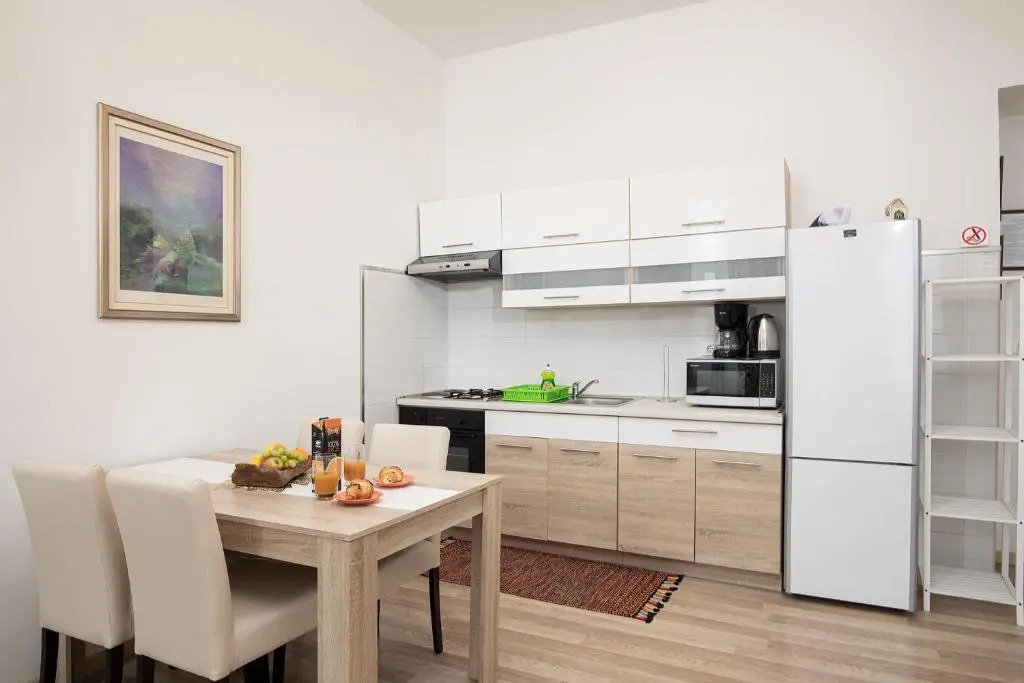 Modern Antique apartment's Villa Castropola 8, located in Center of Pula