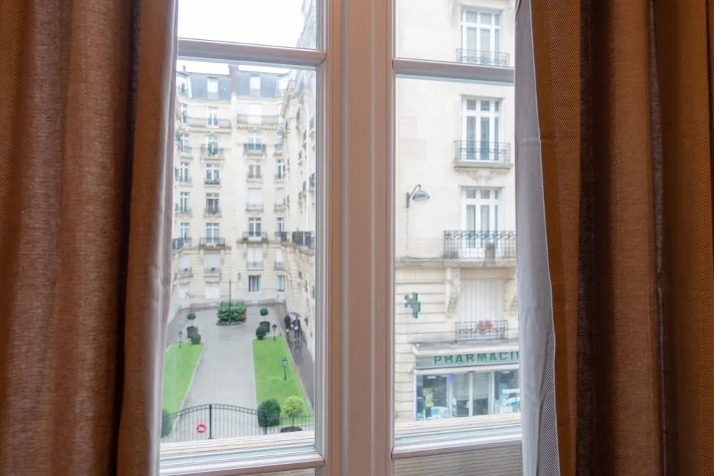 Chic & Spacious Flat at Tocqueville
