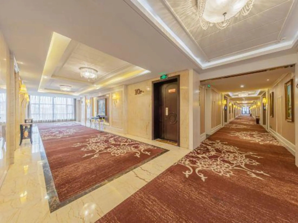 Oriental International Hotel