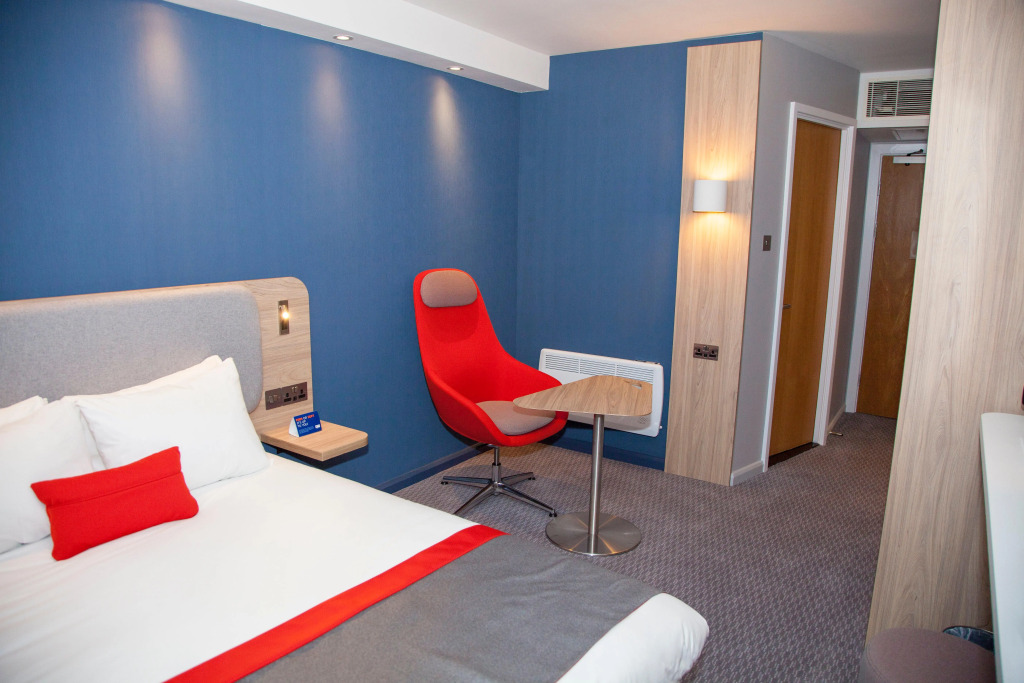Holiday Inn Express Cardiff Bay by IHG