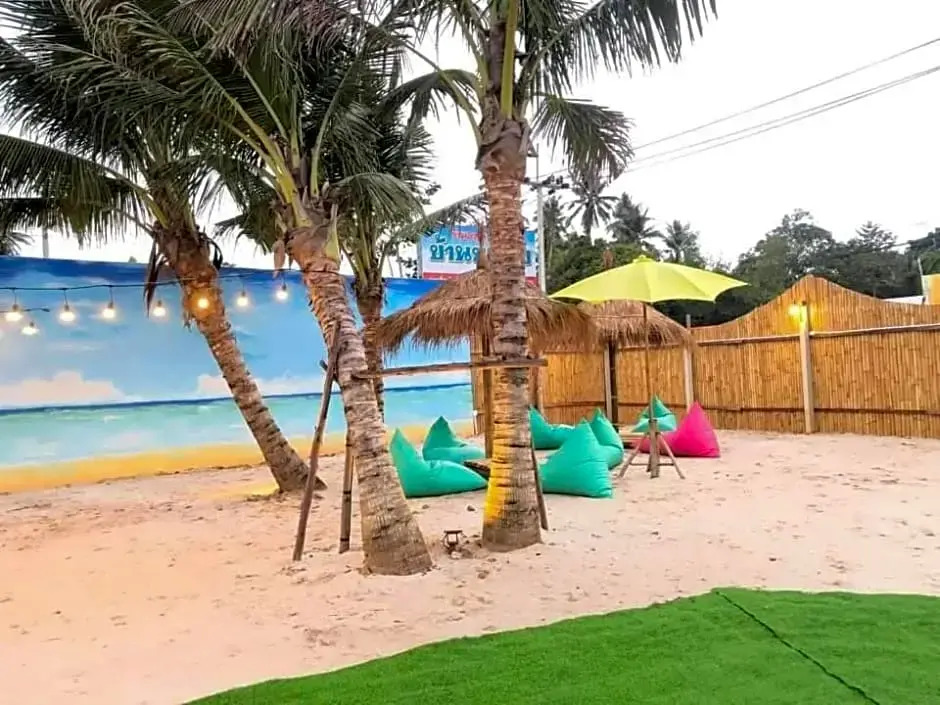 kinjo park pool view delux2 (double bed)