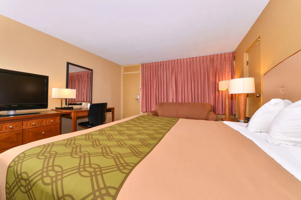 Econo Lodge Inn & Suites Gilbertsville