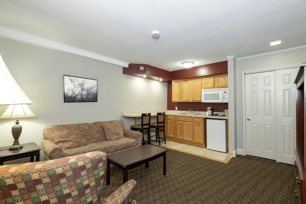 Best Western Genetti Inn & Suites