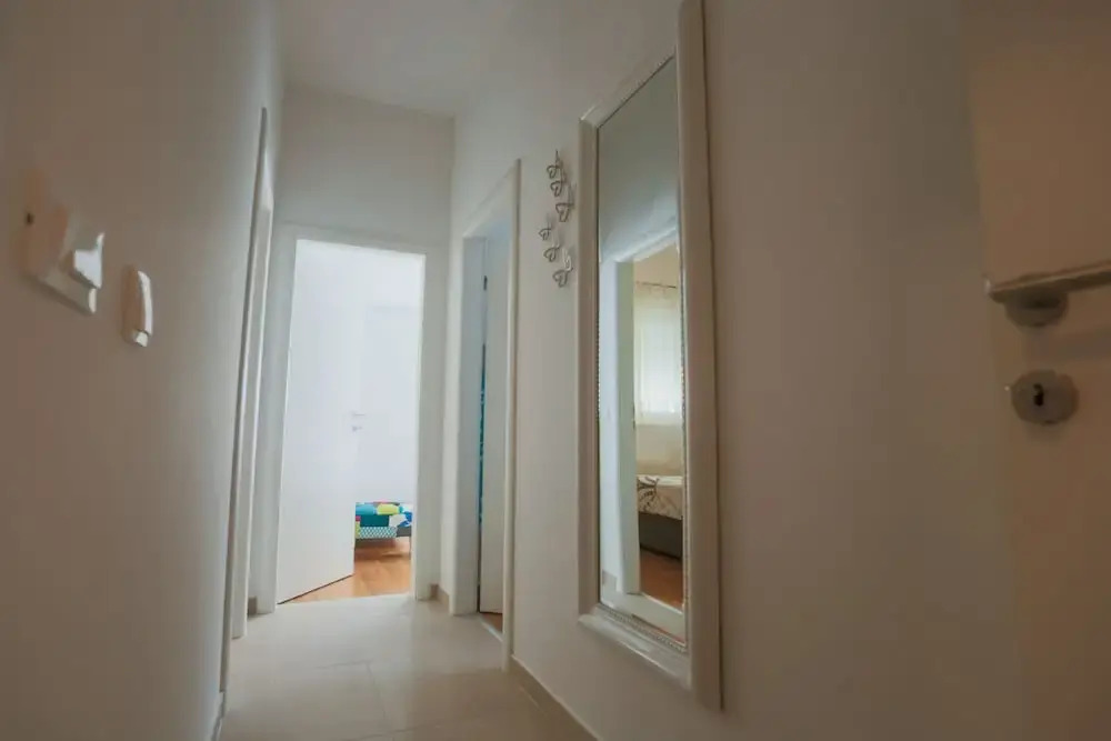 Lovely 4 Star 3-bed Apartment in Podstrana