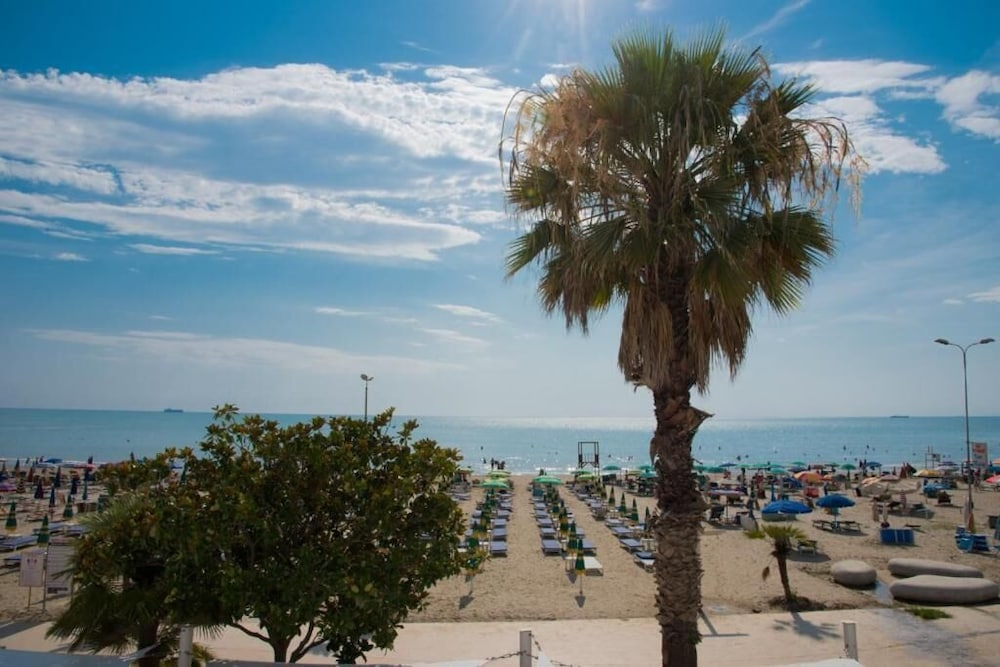 Hotel Besani