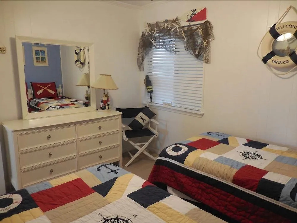 Ocean Forest E110 - 2 Br Condo