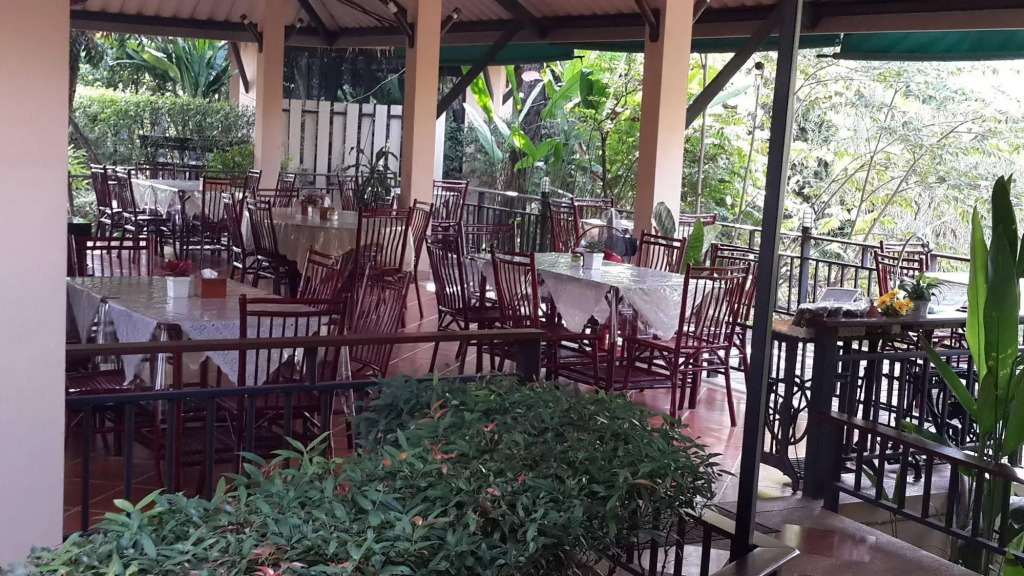 IngNatee Resort