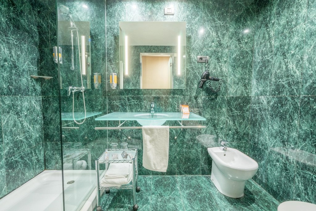 B&B HOTEL Granada Estación
