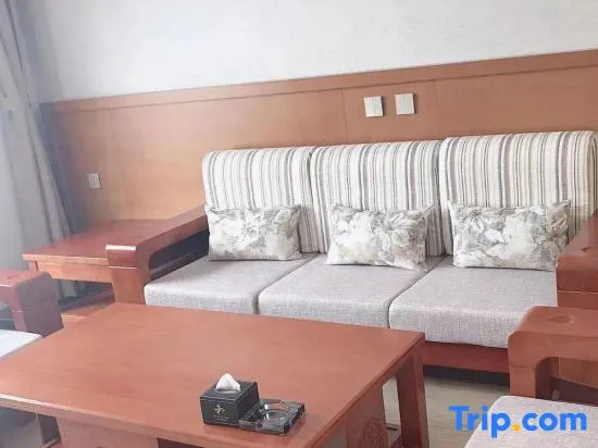 Hejin Hotel