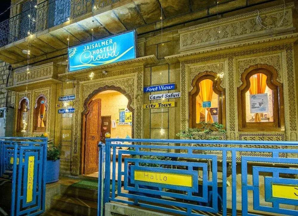 Jaisalmer Hostel Crowd